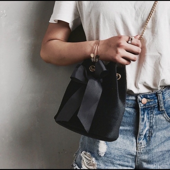 Black Velvet Bucket Bag Purse Tote Handbag - Picture 6 of 6